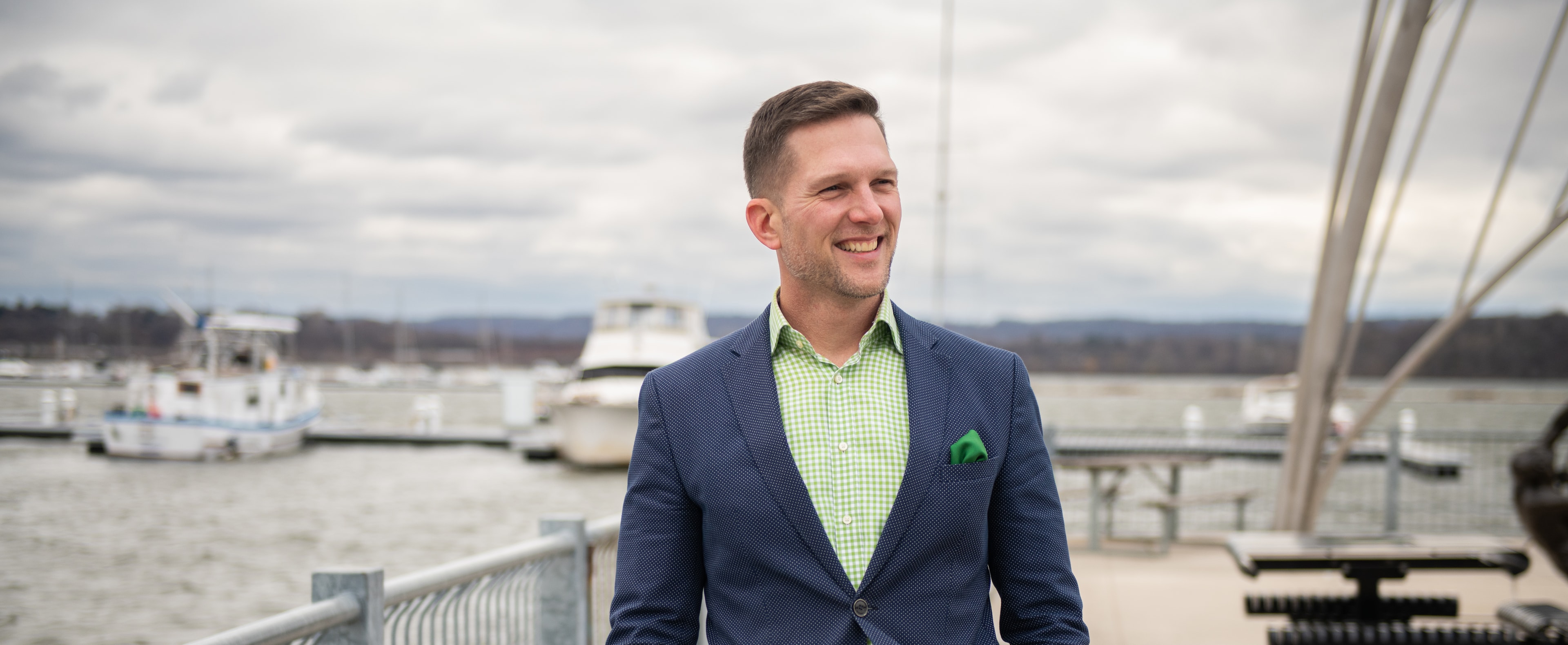 Keanin walking on hamilton waterfront